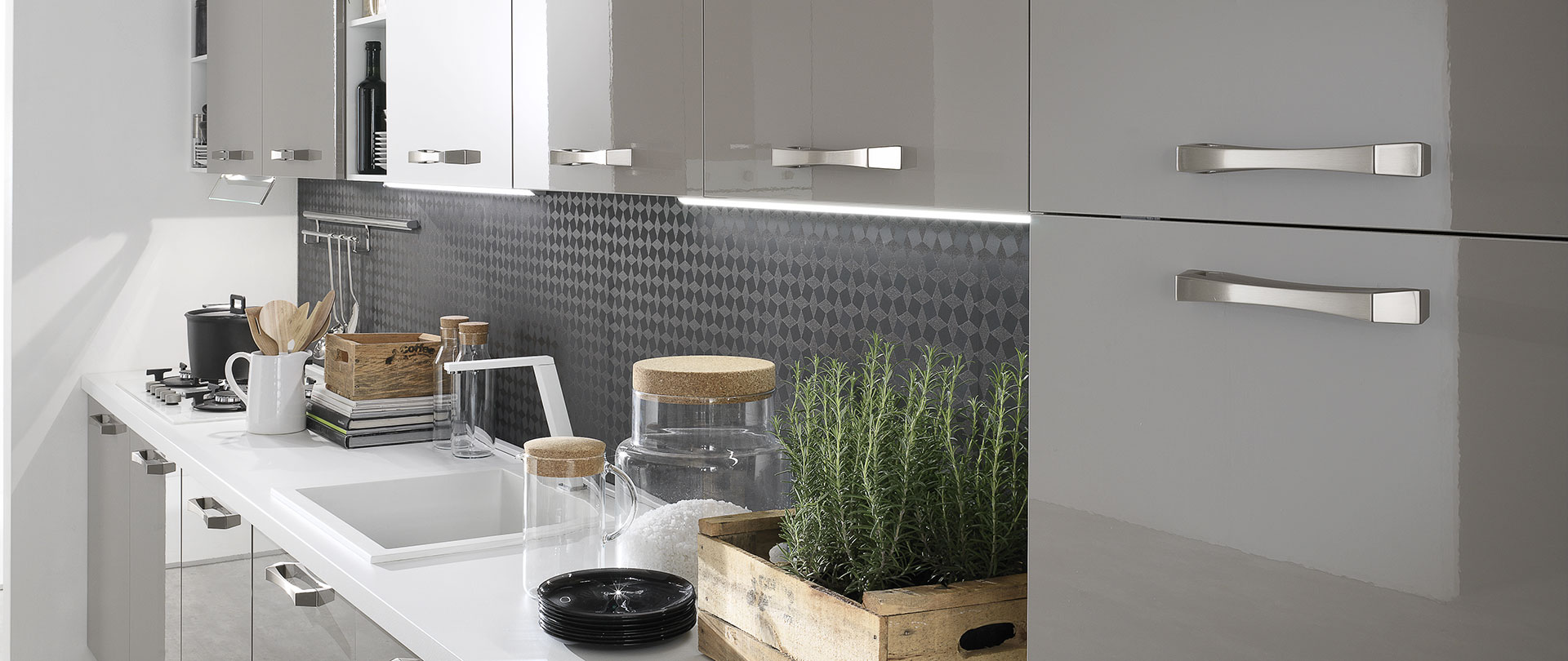 evo-cucina-korinna-tortora-lucido