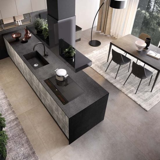 Cucina moderna con maniglia e sistema gola FUTURA, design innovativo
